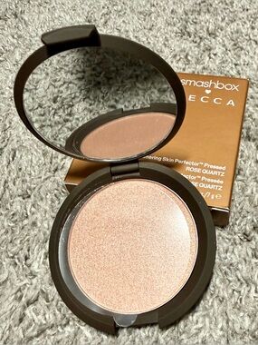 Smashbox BECCA Shimmering Skin Perfector Pressed Highlighter (ROSE QUARTZ 🌸 NIB
